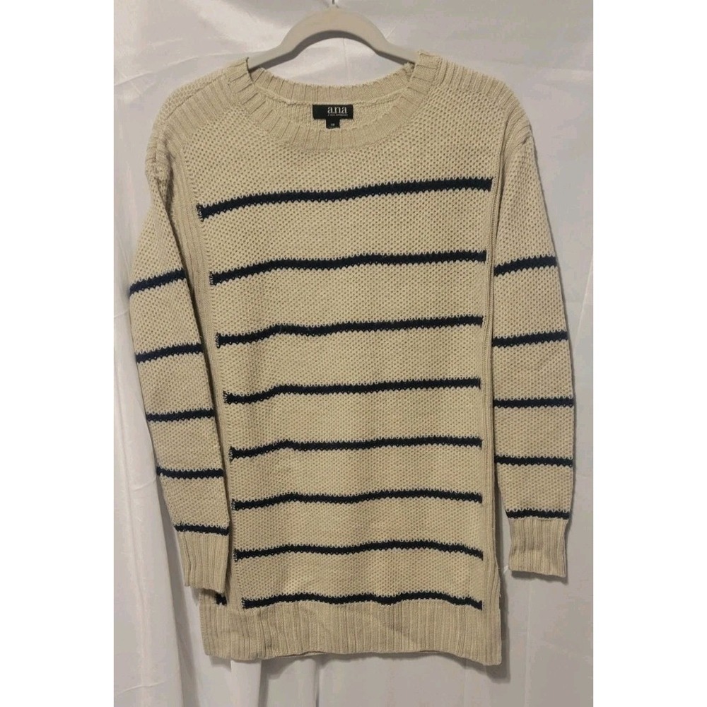 A.N.A ana Women's Sweater sz Xs  Beige & blue‎ Nordic winter